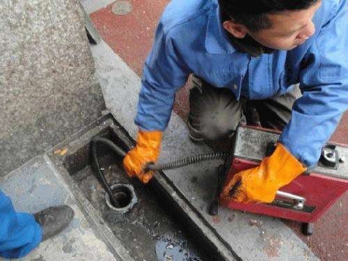 黄流镇疏通下水道