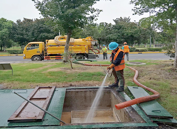 黄流镇化油池清理